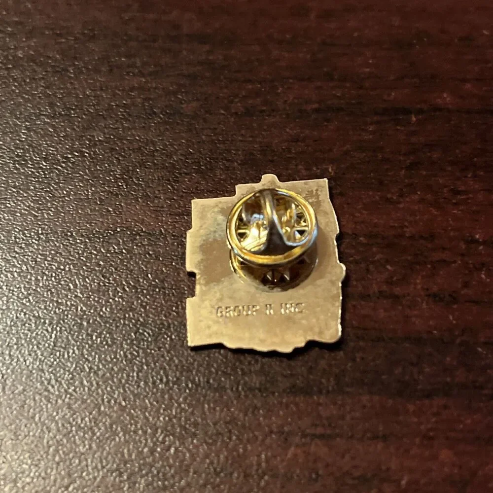 McDonald's Clean Crew Mop‎ Employee Lapel Hat Pin